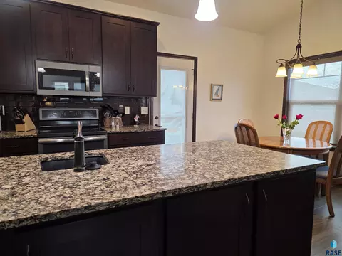 5105 E 61st St, Sioux Falls, SD 57108 photo 11