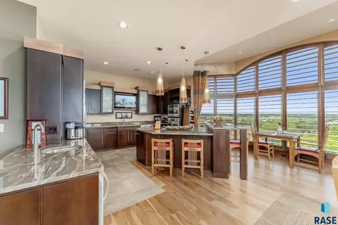 2908 W 37th Cir #703, Sioux Falls, SD 57105 photo 5