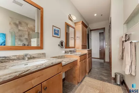 2908 W 37th Cir #703, Sioux Falls, SD 57105 photo 23
