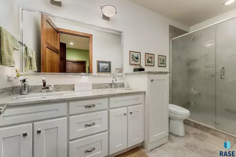 2908 W 37th Cir #703, Sioux Falls, SD 57105 photo 26