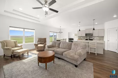 3809 E Prairie Wind St, Sioux Falls, SD 57108 photo 4
