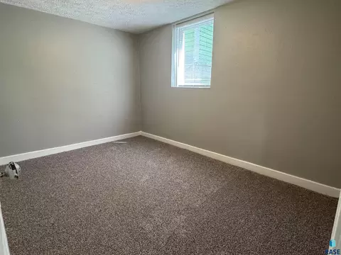 316 E 15th St, Sioux Falls, SD 57104 photo 6