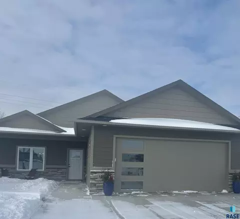 1201 S Foss Ave, Sioux Falls, SD 57110