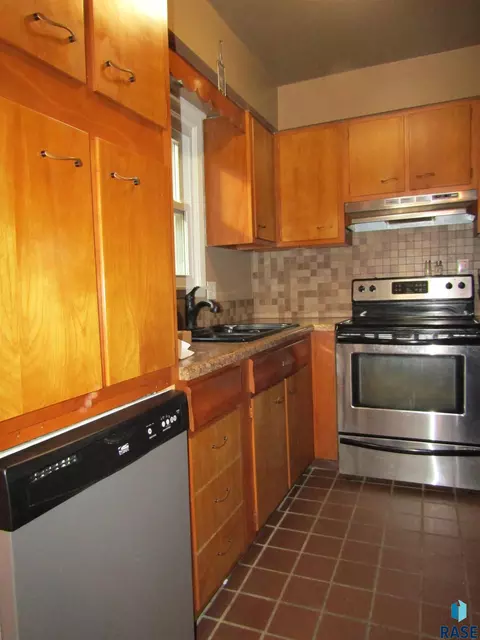 2832 E Granny Smith Pl, Sioux Falls, SD 57103 photo 7