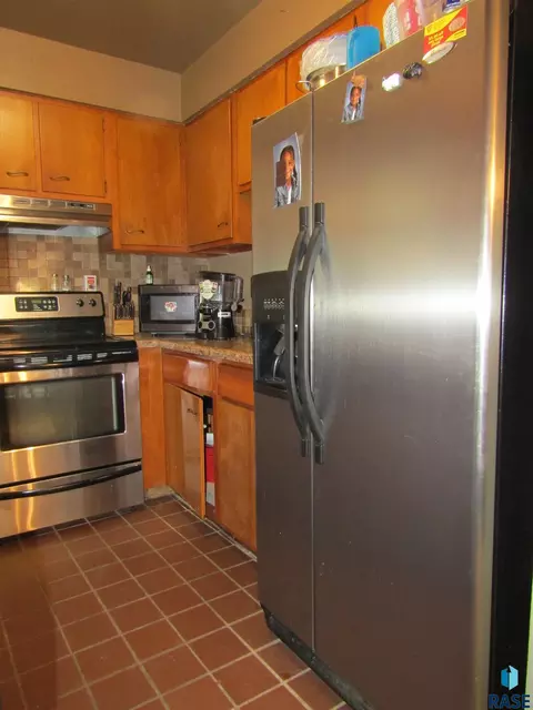 2832 E Granny Smith Pl, Sioux Falls, SD 57103 photo 8