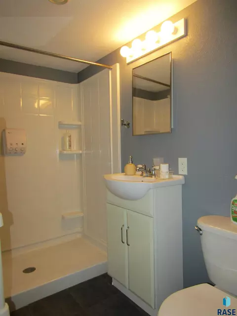 2832 E Granny Smith Pl, Sioux Falls, SD 57103 photo 10