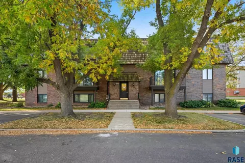 3552 S Gateway Blvd #104, Sioux Falls, SD 57106