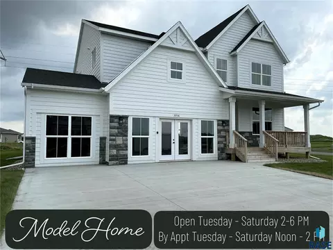 5936 S Hosta Ave, Sioux Falls, SD 57108