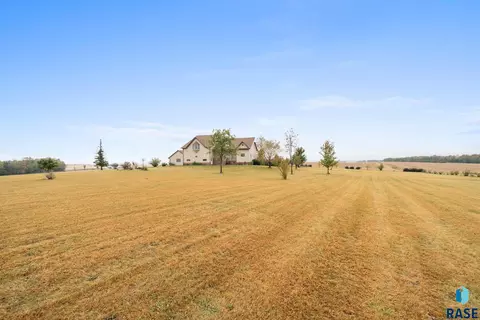 47969 252nd St, Garretson, SD 57030 photo 5