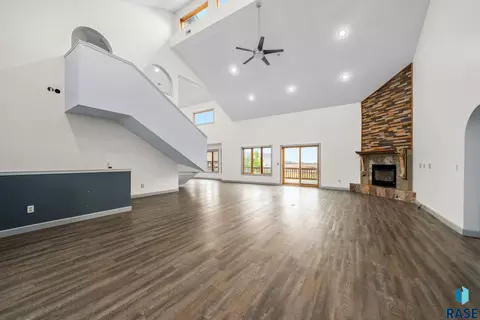 47969 252nd St, Garretson, SD 57030 photo 10