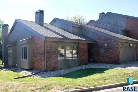 3201 W Rivers Edge Way, Sioux Falls, SD 57105