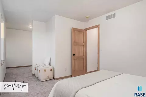 Bedroom - 5710 E Marley Pl, Sioux Falls, SD 57108 photo 4 of 7
