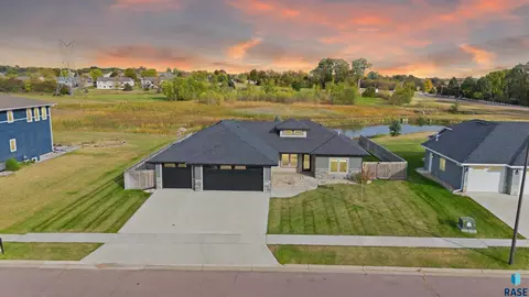508 S Sunshine Ave, Brandon, SD 57005
