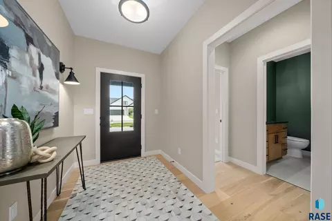 Entry Way - 5812 E Rush St, Sioux Falls, SD 57110 photo 1 of 4