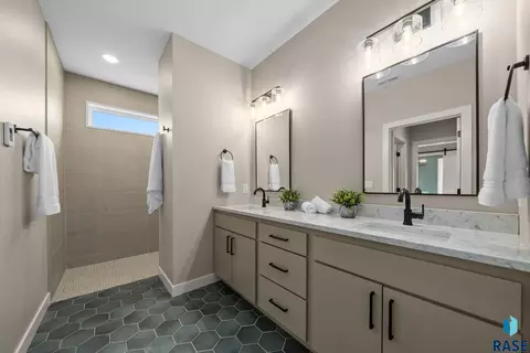 Bath - 5812 E Rush St, Sioux Falls, SD 57110 photo 1 of 4