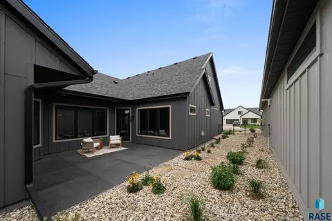 Exterior - 5812 E Rush St, Sioux Falls, SD 57110 photo 3 of 3