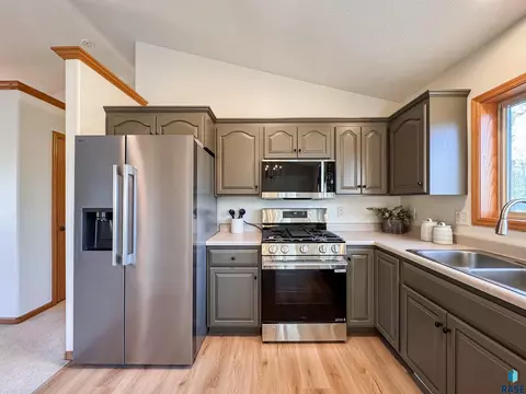 935 E Ryan Dr, Tea, SD 57064 photo 13