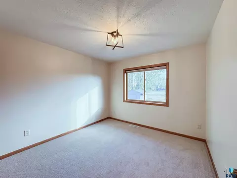 935 E Ryan Dr, Tea, SD 57064 photo 18
