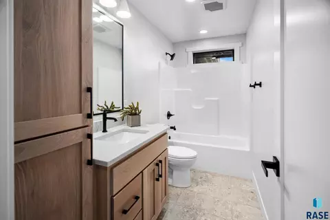 1127 E Thompson Pl, Tea, SD 57064 photo 32