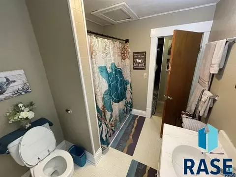 122 E 10th St, Gregory, SD 57533 photo 7