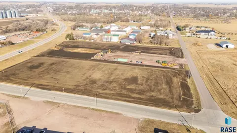 600 E Quartzite St, Dell Rapids, SD 57022 photo 6