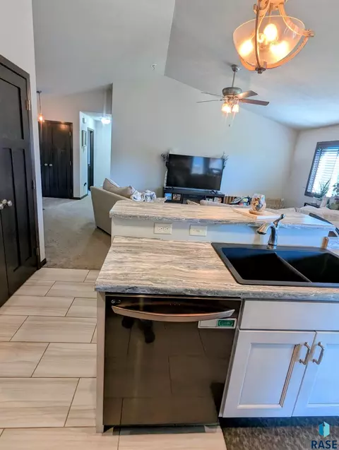 Kitchen - 3637 E Brewster St, Sioux Falls, SD 57108 photo 2 of 3