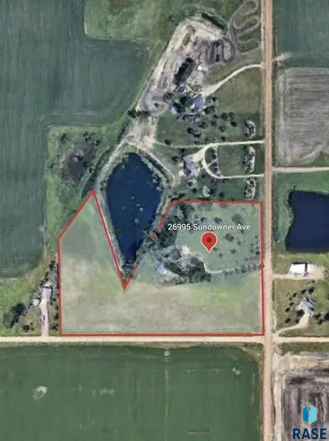 26995 Sundowner Ave, Sioux Falls, SD 57106