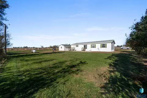 814 Jones St, Hudson, SD 57034 photo 10