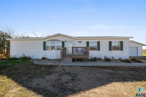 814 Jones St, Hudson, SD 57034 photo 4