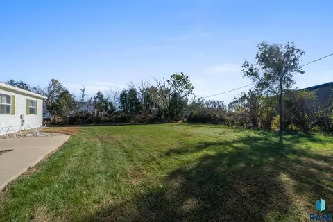814 Jones St, Hudson, SD 57034 photo 11