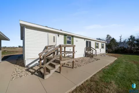 814 Jones St, Hudson, SD 57034 photo 9