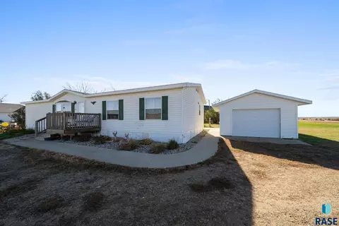 814 Jones St, Hudson, SD 57034 photo 2