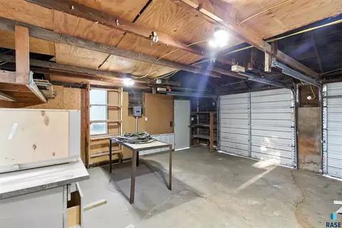 207 E 1st St, Parker, SD 57053 photo 26