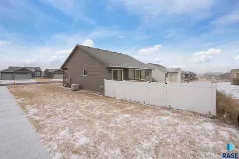 6749 W Viola Ct, Sioux Falls, SD 57107 photo 35