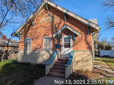 203 E 6th Ave, Sisseton, SD 57262