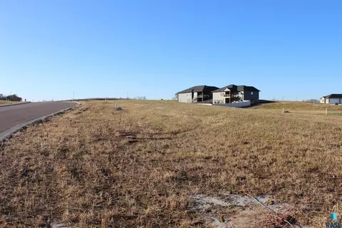 15 Dortoka Ave, Hartford, SD 57033 photo 8