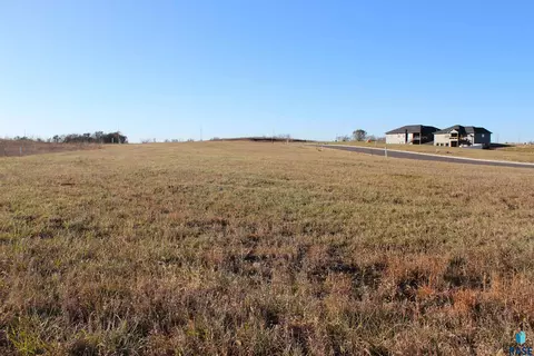 15 Dortoka Ave, Hartford, SD 57033 photo 9