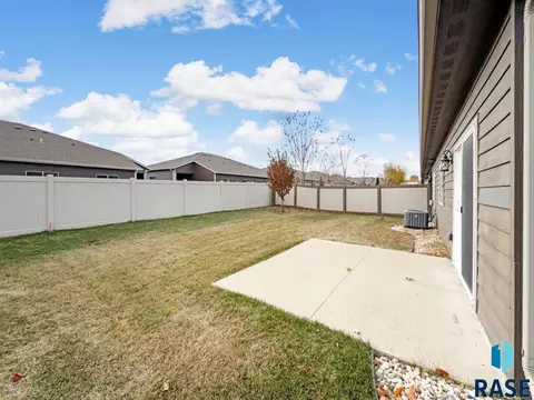719 E 73rd St, Sioux Falls, SD 57108 photo 23