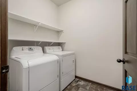 719 E 73rd St, Sioux Falls, SD 57108 photo 18