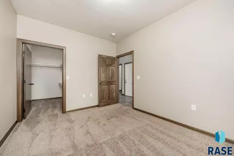719 E 73rd St, Sioux Falls, SD 57108 photo 20