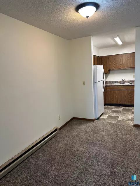 Dining - 302 E Pine St, Philip, SD 57567 photo 1 of 1