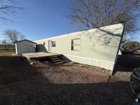 210 Dows St #16, Garretson, SD 57030