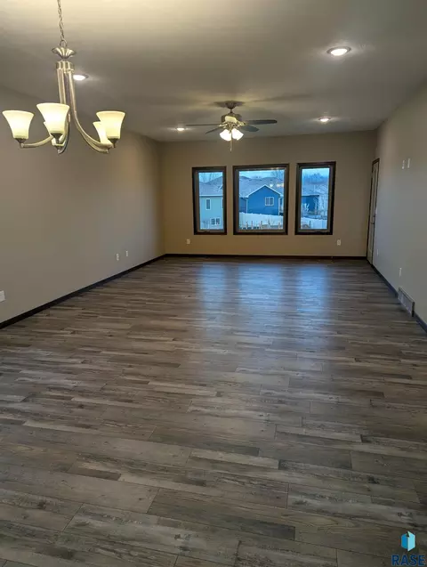 Living - 7504 W Flowerfields Pl, Sioux Falls, SD 57106 photo 1 of 1