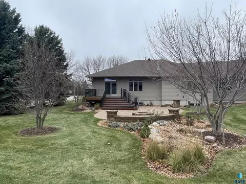 210 E Pinehurst Dr, Sioux Falls, SD 57108 photo 21
