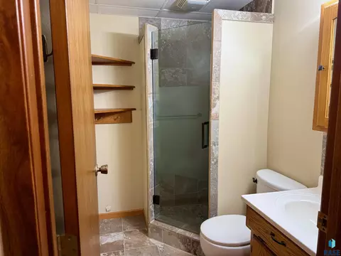 605 E 14th Ave, Mitchell, SD 57301 photo 30