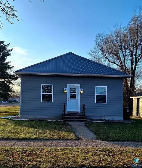 501 N Main St, Salem, SD 57058