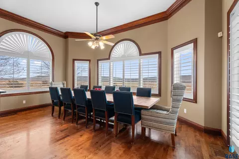 Dining - 48381 277th St, Canton, SD 57013 photo 1 of 3