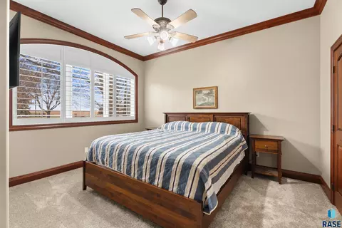 Bedroom - 48381 277th St, Canton, SD 57013 photo 4 of 11