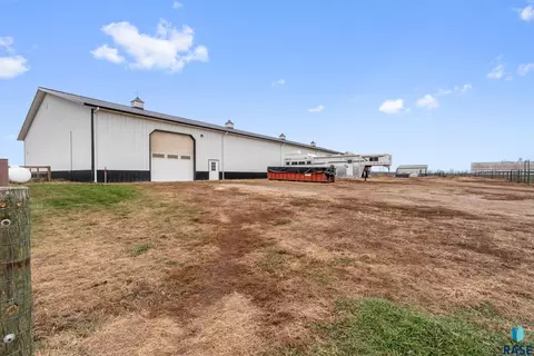 Exterior - 48381 277th St, Canton, SD 57013 photo 10 of 10