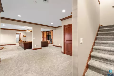 Entry Way - 48381 277th St, Canton, SD 57013 photo 3 of 3